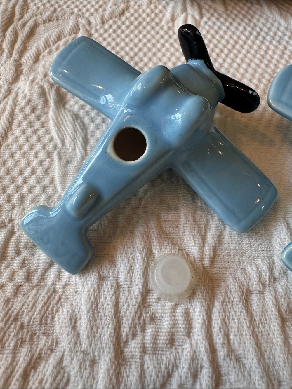 Vintage Ceramic Blue Airplane Salt and Pepper Shakers Aviation Decor Retro - Picture 12 of 15